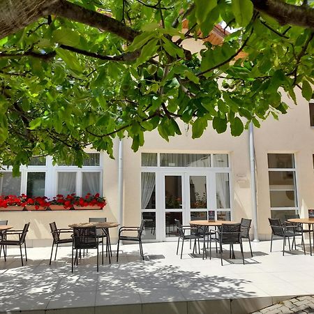Hotel Platan Székesfehérvár Exteriér fotografie
