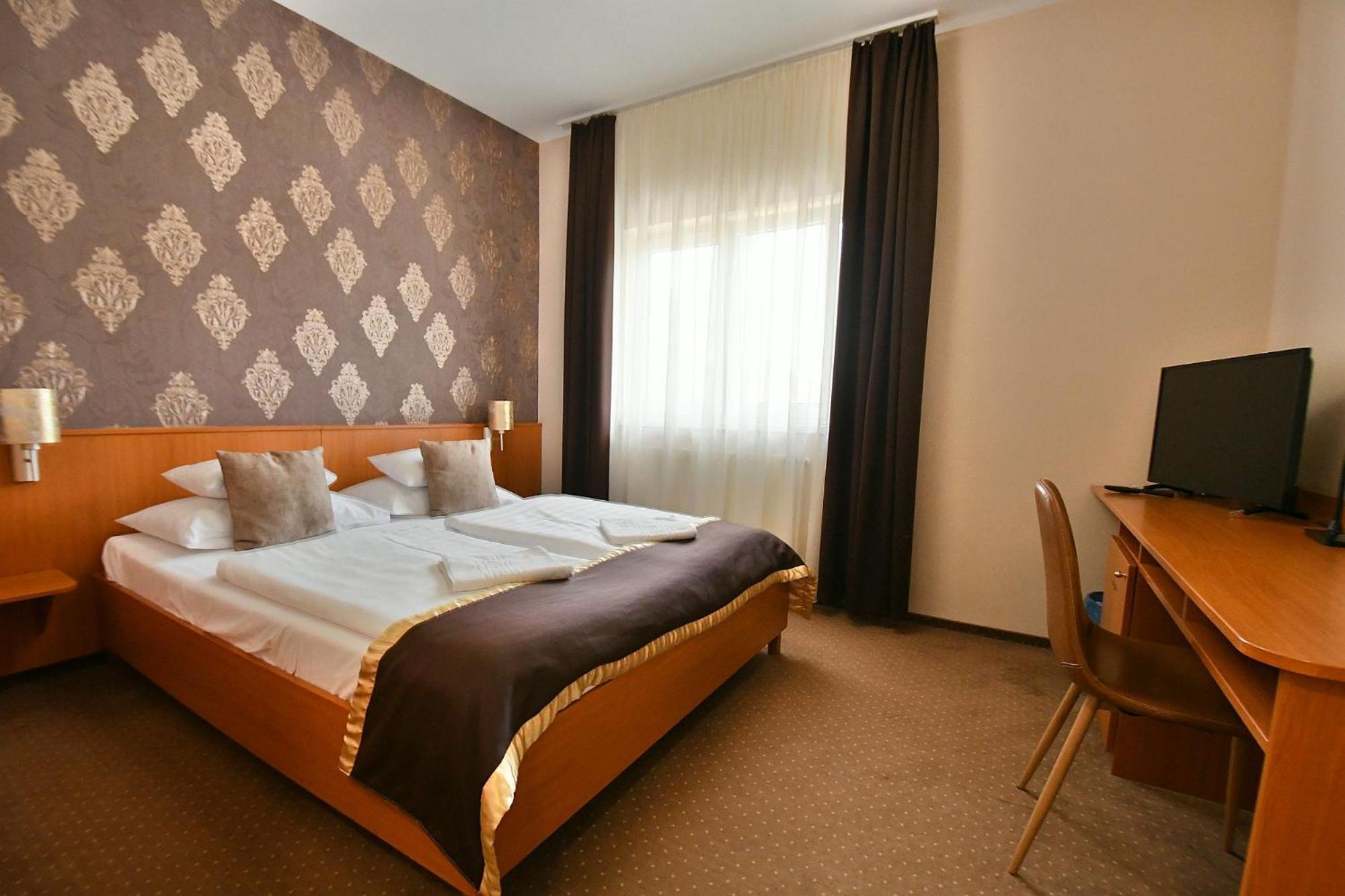 Hotel Platan Székesfehérvár Exteriér fotografie