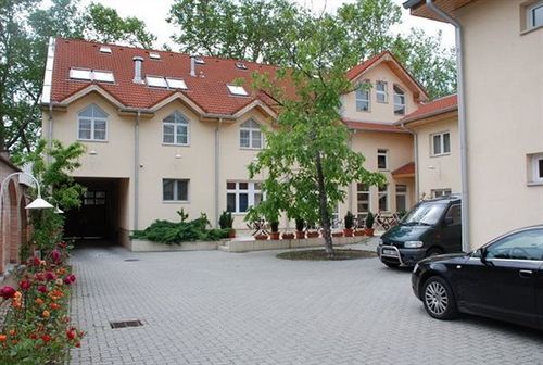 Hotel Platan Székesfehérvár Exteriér fotografie